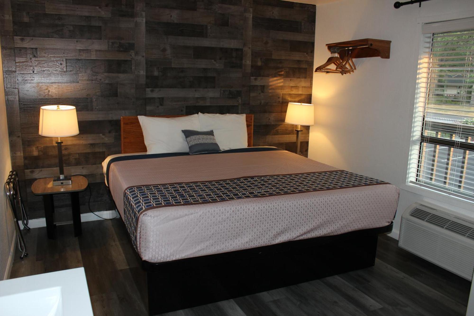 Cedarwood Of Motel