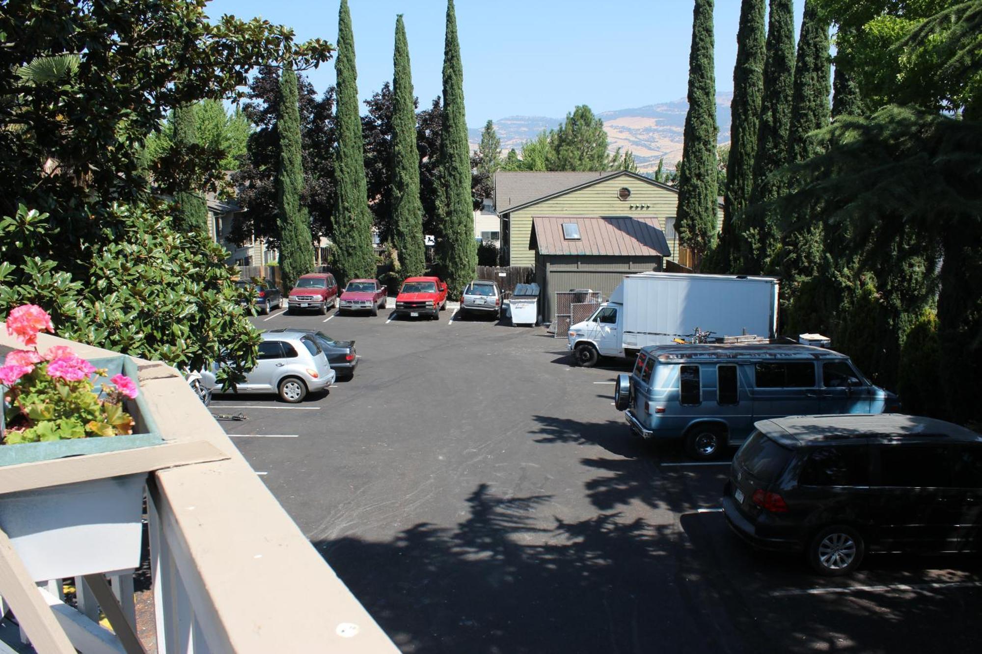 Motel Cedarwood Of Ashland